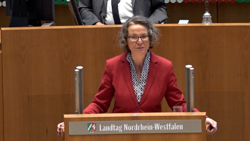 Grüne Jugend kritisiert Bauministerin Ina Scharrenbach (Foto: SAT.1 NRW)