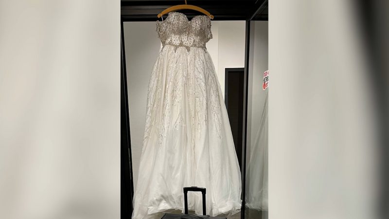 Brautkleid verloren (Foto: SAT.1 NRW)