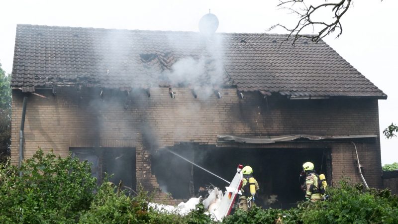 Zwei Tote bei Flugzeugabsturz in Korschenbroich (Foto: SAT.1 NRW)