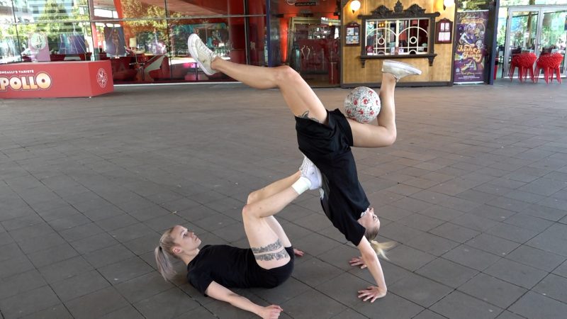 Fußball-Freestyle in Düsseldorf (Foto: SAT.1 NRW)