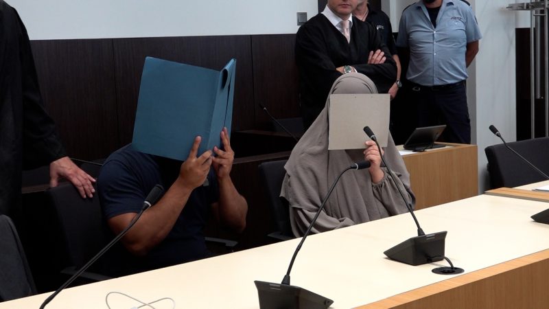 TikTok-Prediger wegen Spendenbetrugs vor Gericht (Foto: SAT.1 NRW)