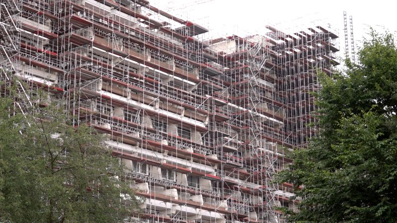 War die Hannibal-Hochhaus Räumung gerechfertigt? (Foto: SAT.1 NRW)