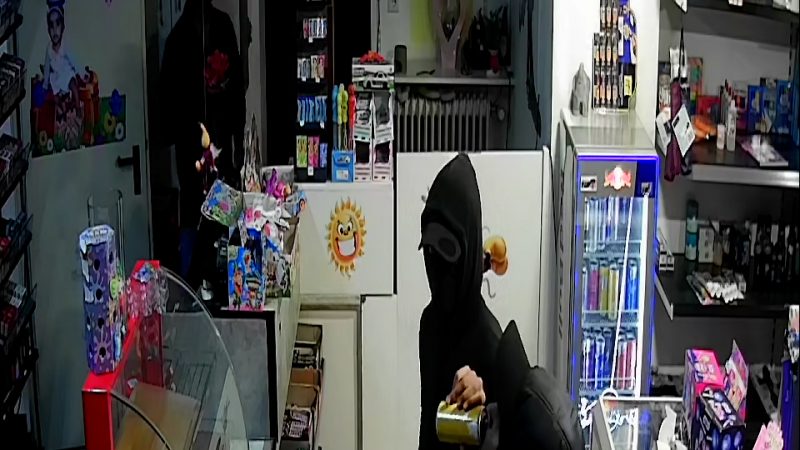 Dreister Überfall in Wuppertal – Kioskbesitzer trickst Täter aus (Foto: SAT.1 NRW)