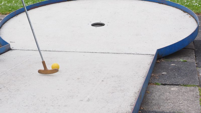 Minigolf-WM im Sauerland gestartet (Foto: SAT.1 NRW)