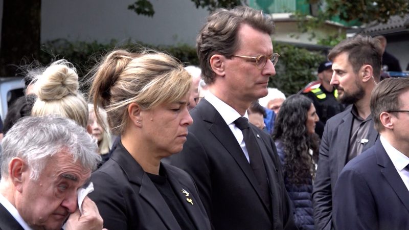 Ein Jahr nach dem Terror von Solingen – Stadt gedenkt der Opfer (Foto: SAT.1 NRW)