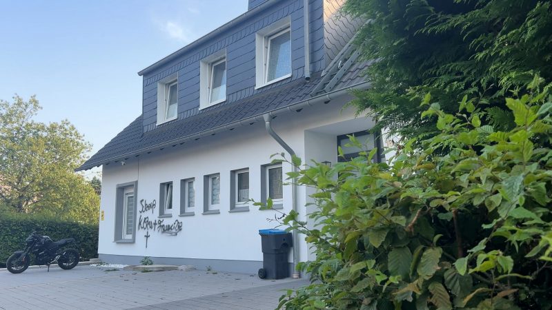 Familie lebt im Dauer-Terror (Foto: SAT.1 NRW)