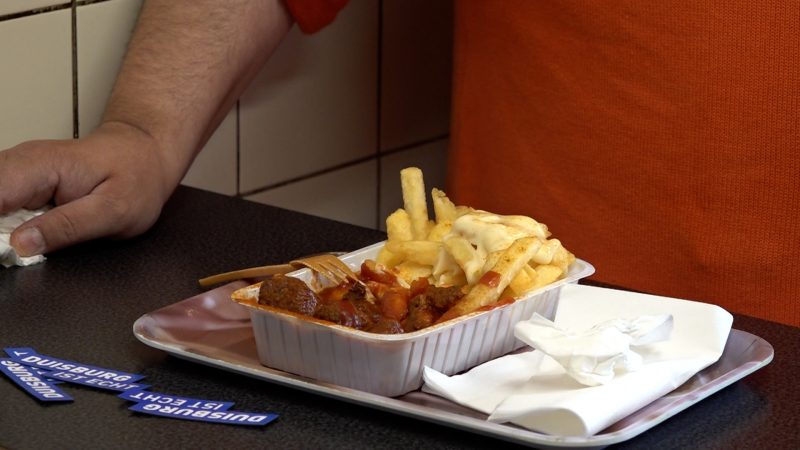 Duisburg ist Currywurst-Stadt – Gedenktafel enthüllt (Foto: SAT.1 NRW)