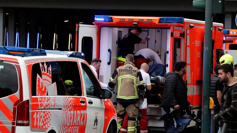 Messer-Angriff in Essen? Frau sticht auf Frau ein (Foto: SAT.1 NRW)