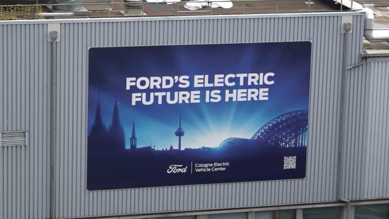 Kölner Ford-Werke: Mehrheit der Belegschaft stimmt Sparkurs zu (Foto: SAT.1 NRW)