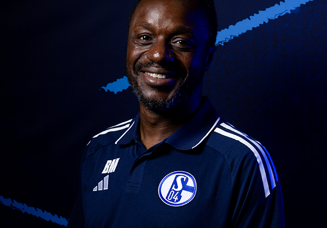 Schalke feuert Kaderplaner Ben Manga (Foto: SAT.1 NRW)