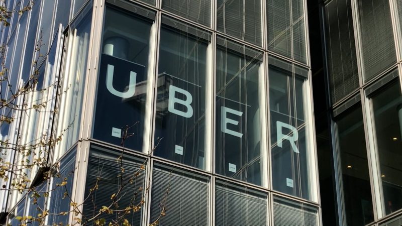 Preiskampf in Essen – Fahrdienste bald kaum günstiger als Taxis (Foto: SAT.1 NRW)