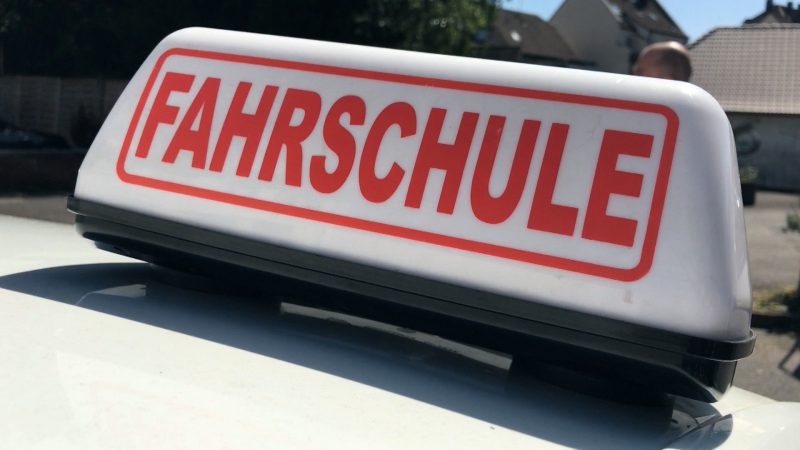 Führerschein soll günstiger werden (Foto: SAT.1 NRW)