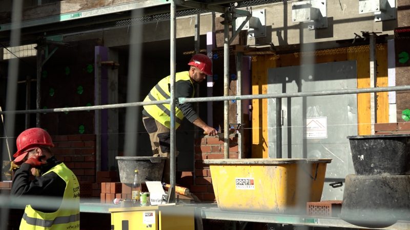 Firma baut Wohnungen für Mitarbeiter (Foto: SAT.1 NRW)