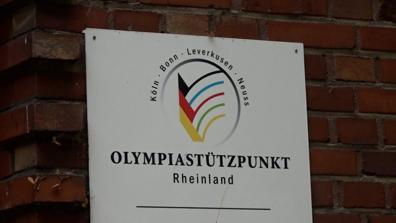 Olympia-Duell: Currywurst gegen Weißwurst – NRW gegen Bayern (Foto: SAT.1 NRW)