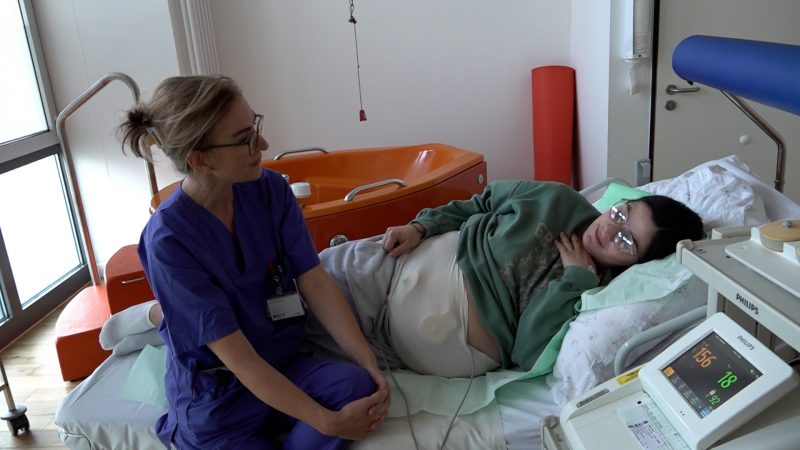 Hebammen schlagen Alarm (Foto: SAT.1 NRW)