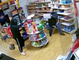 Mutiger Kioskbesitzer vereitelt Überfall in Hagen (Foto: SAT.1 NRW)