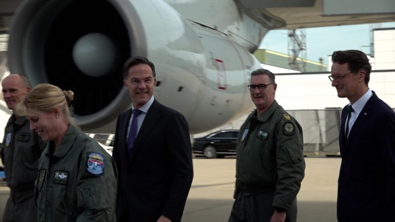 NATO-Besuch in Geilenkirchen – Rüstungsstandort NRW im Fokus (Foto: SAT.1 NRW)