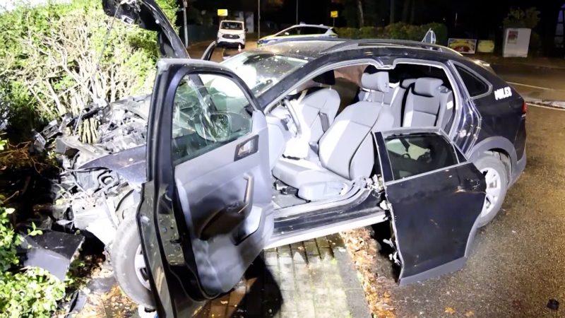 Raser-Fahrt in Solingen endet in Hauswand (Foto: SAT.1 NRW)