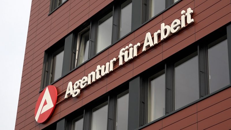 Studie: Hälfte der Bürgergeld-Empfänger sucht keinen Job (Foto: SAT.1 NRW)