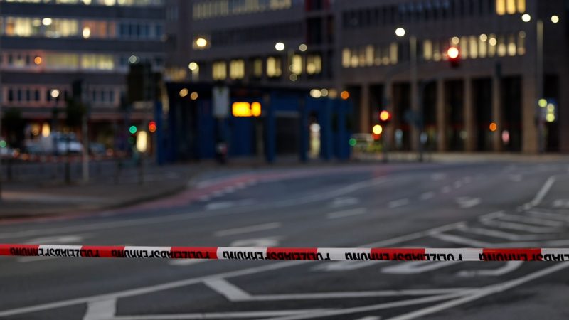 Bombendrohung gegen Sparkasse löst Großeinsatz aus (Foto: SAT.1 NRW)