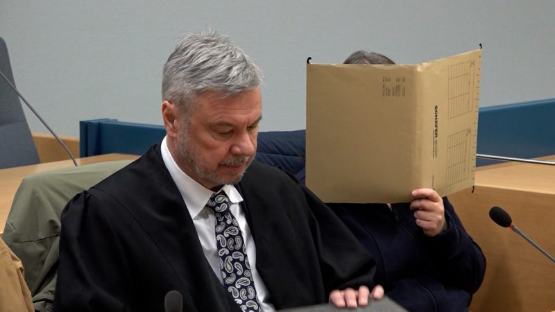 Prozess um eingesperrtes Mädchen erneut vertagt (Foto: SAT.1 NRW)