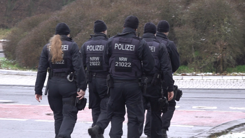 Toter 14-Jähriger am Dormagener Waldsee - Polizei ermittelt wegen Gewaltverbrechens (Foto: SAT.1 NRW)