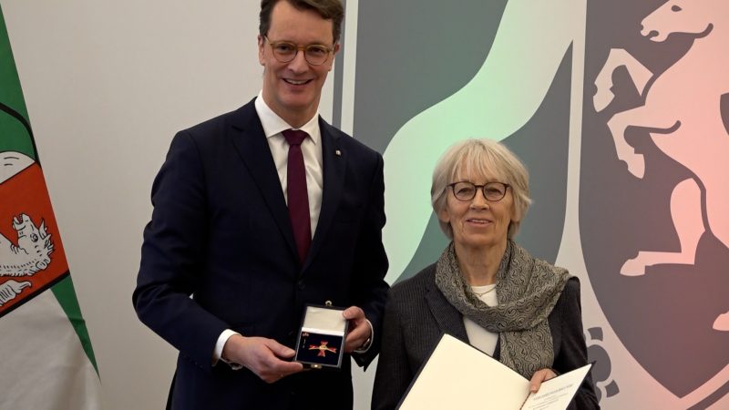 Bundesverdienstorden für Pionierin des Frauenfußballs (Foto: SAT.1 NRW)