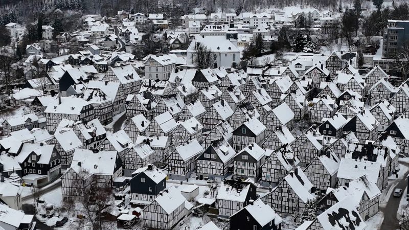 NRW im Schnee: Winterzauber in Freudenberg im Siegerland (Foto: SAT.1 NRW)