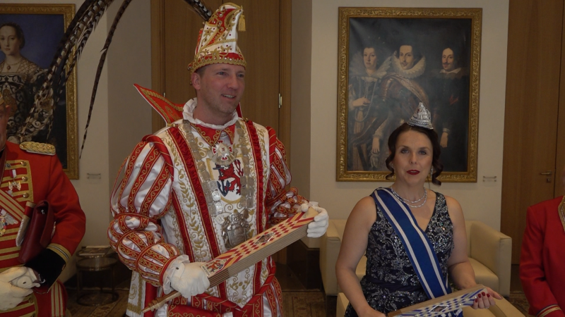 Prinzenpaar bezieht karnevalistisches Zuhause (Foto: SAT.1 NRW)