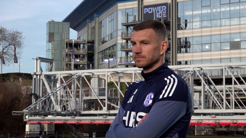 Edin Džeko wechselt zu Schalke 04: Weltstar sorgt für Euphorie auf Schalke (Foto: SAT.1 NRW)