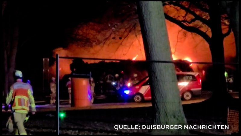 Feuer zerstört Imbiss im Freibad (Foto: SAT.1 NRW)