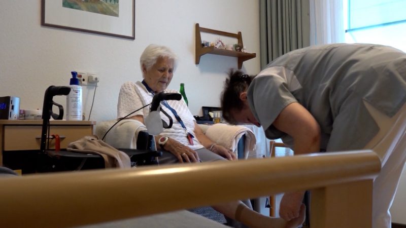 Pflegekrise in NRW: Kostenangst wächst, Reform gefordert (Foto: SAT.1 NRW)