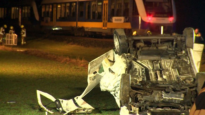 18-Jähriger stirbt nach schwerem Unfall in Alpen (Foto: SAT.1 NRW)