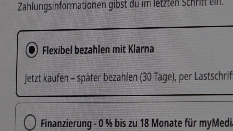 „Buy now, pay later“: Bequemer Kauf, große Schuldenfalle (Foto: SAT.1 NRW)